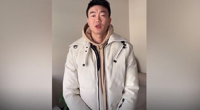 泳装不伦政事